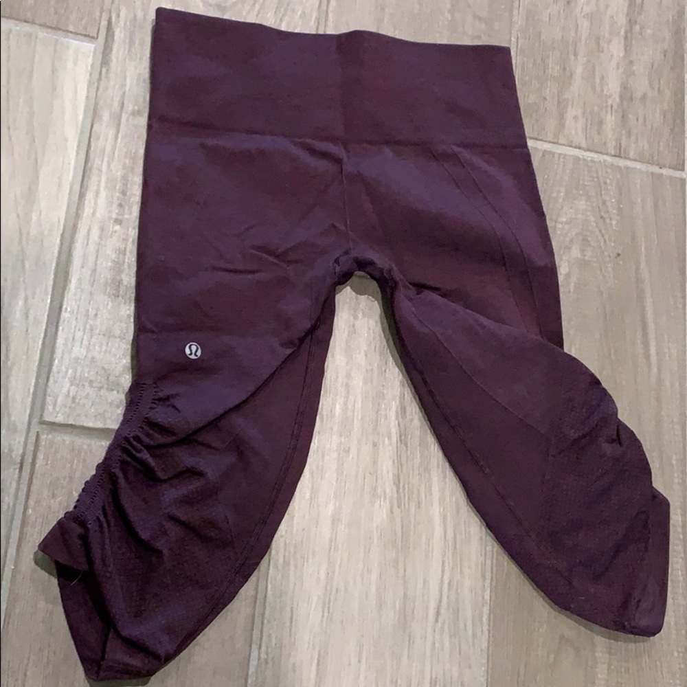 Lululemon In the flow crops - Picture 6 of 6